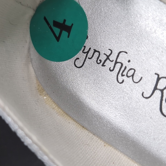 Cynthia Rowley white silver flats girls size 4 - Picture 5 of 6